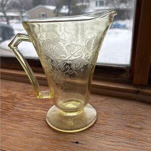 Vintage Hazel-Atlas Yellow Florentine No. 2 Depression Glass Pitcher